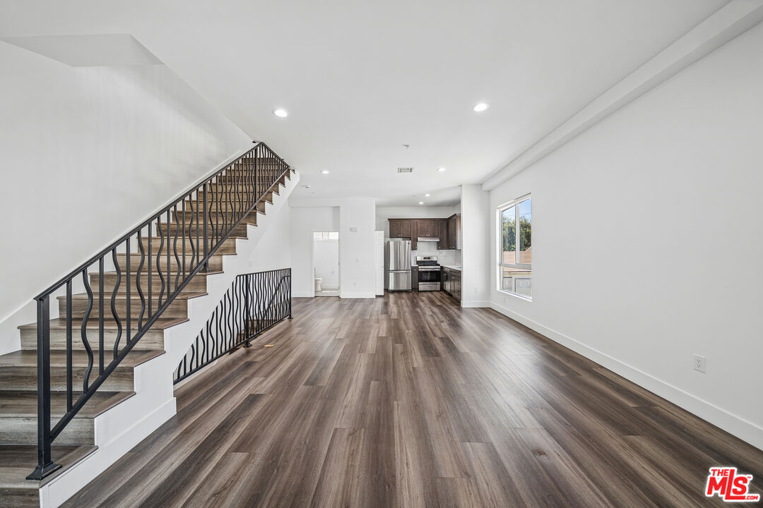 6002 Klump Ave Unit: 6