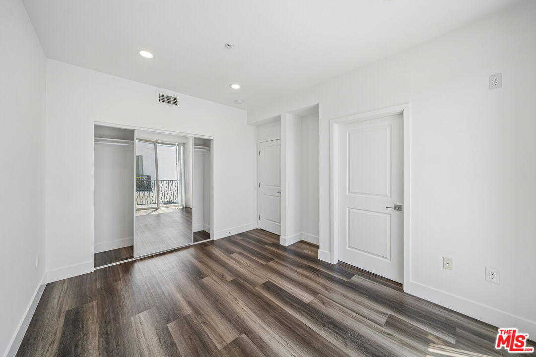 6002 Klump Ave Unit: 6
