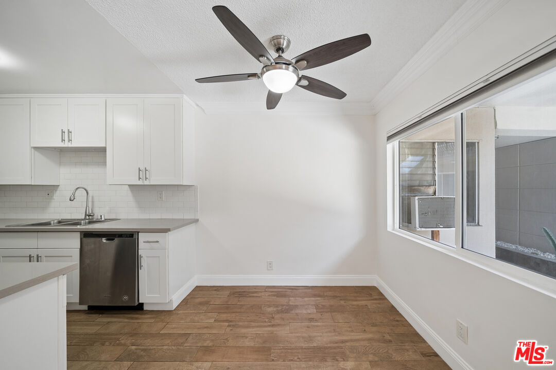 7209 Willoughby Ave Unit: 5