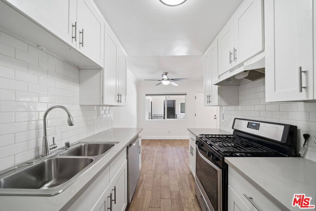7209 Willoughby Ave Unit: 5