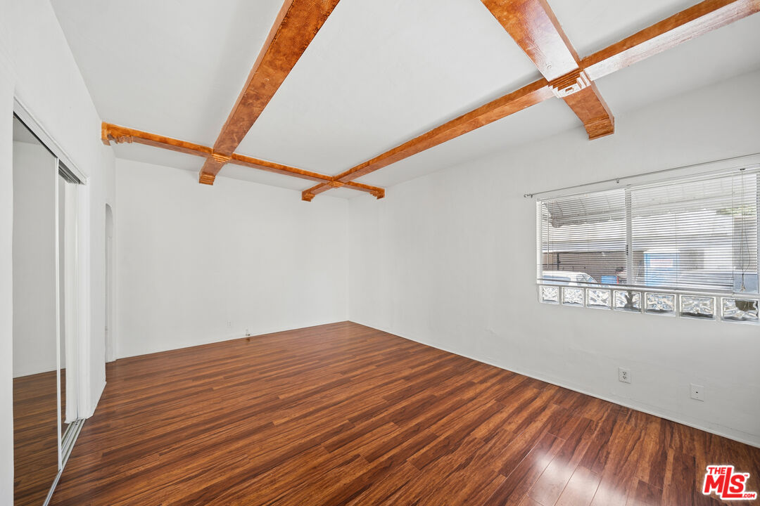 153 S Crescent Dr Unit: 3