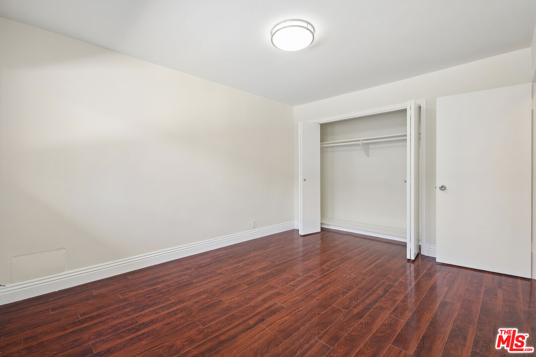 1220 N Ogden Dr Unit: 8