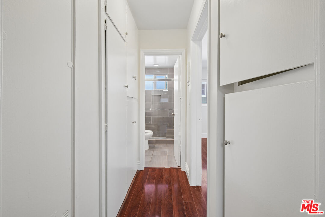 1220 N Ogden Dr Unit: 8