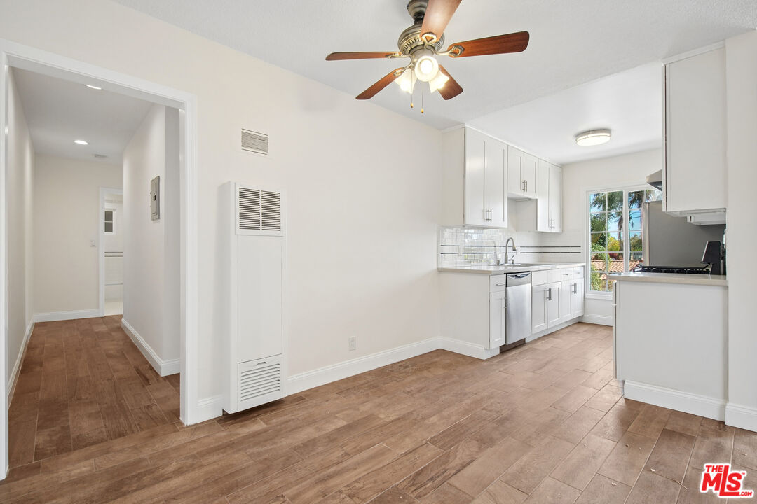 7209 Willoughby Ave Unit: 16