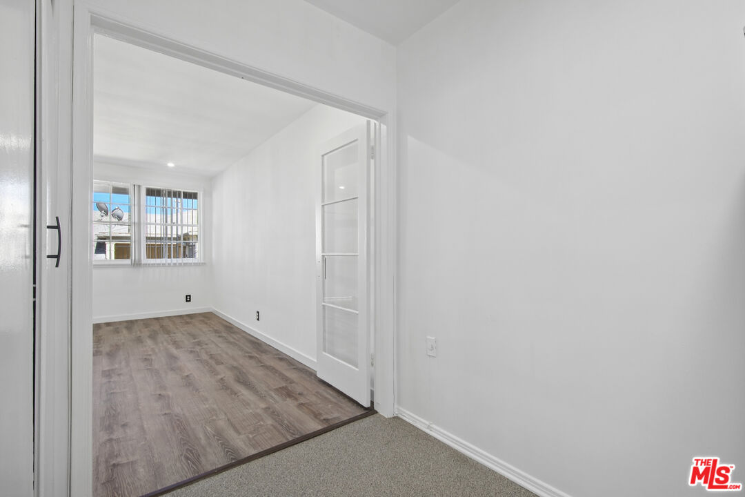 4010 Los Feliz Blvd Unit: 16