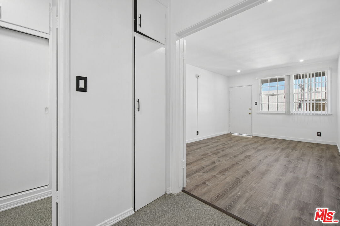 4010 Los Feliz Blvd Unit: 16