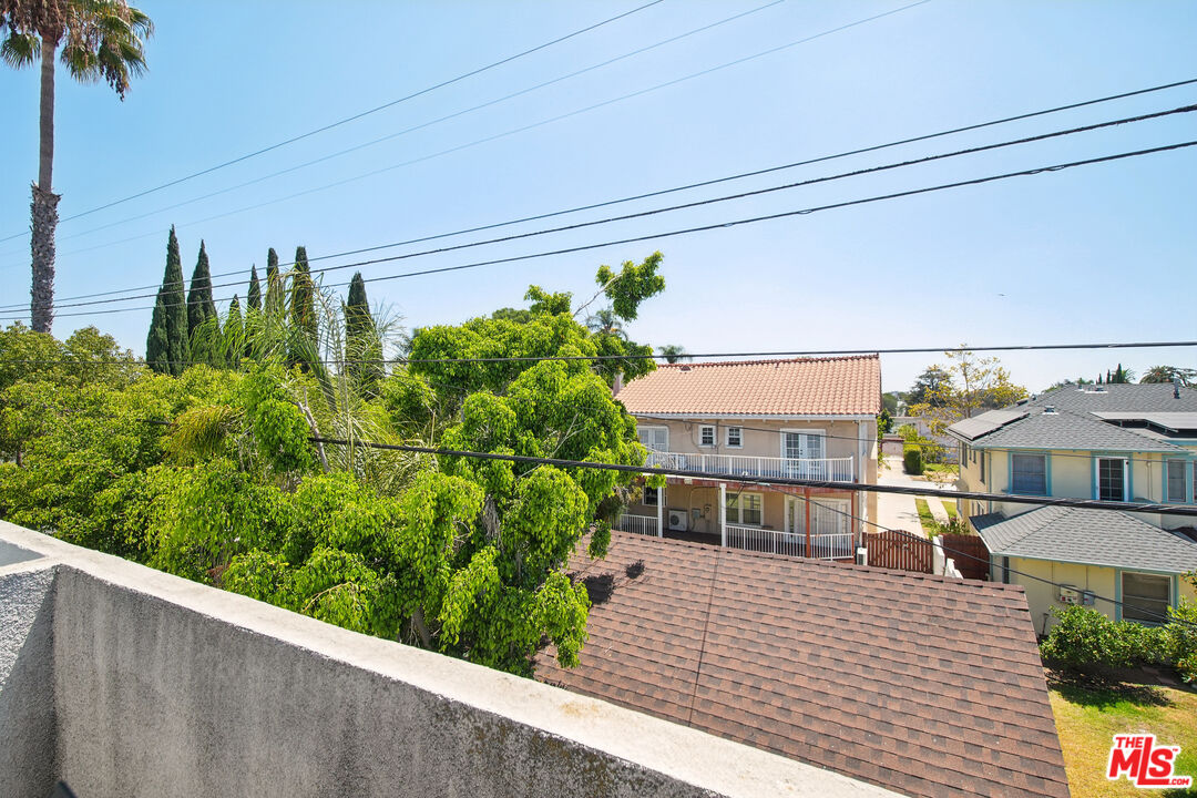 870 Crenshaw Blvd Unit: 213