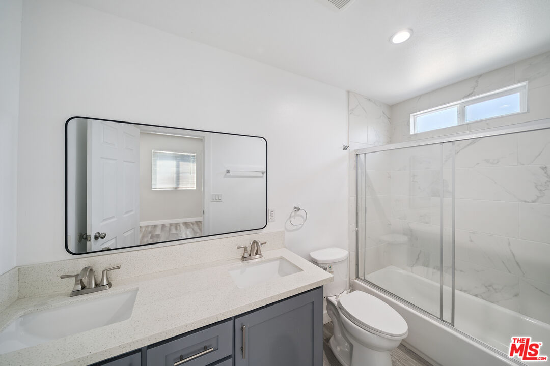 1123 Browning Blvd Unit: 1123