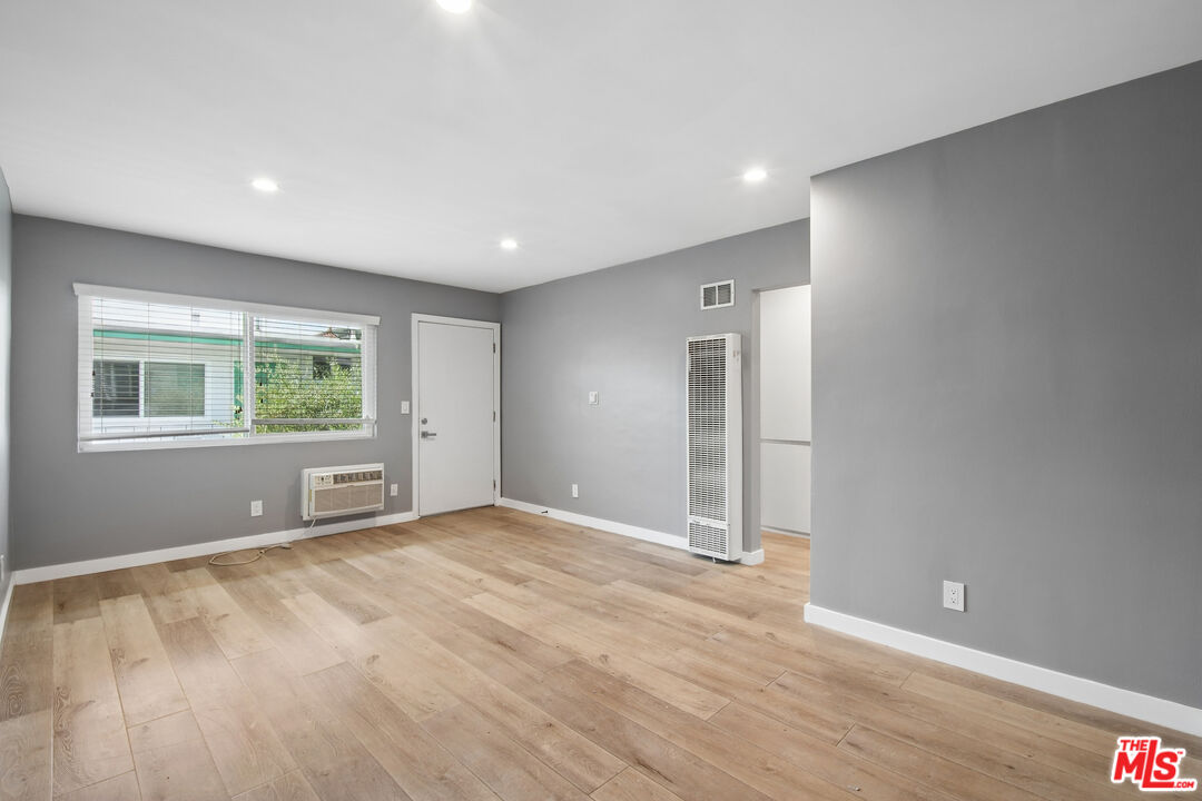 252 S New Hampshire Ave Unit: 15