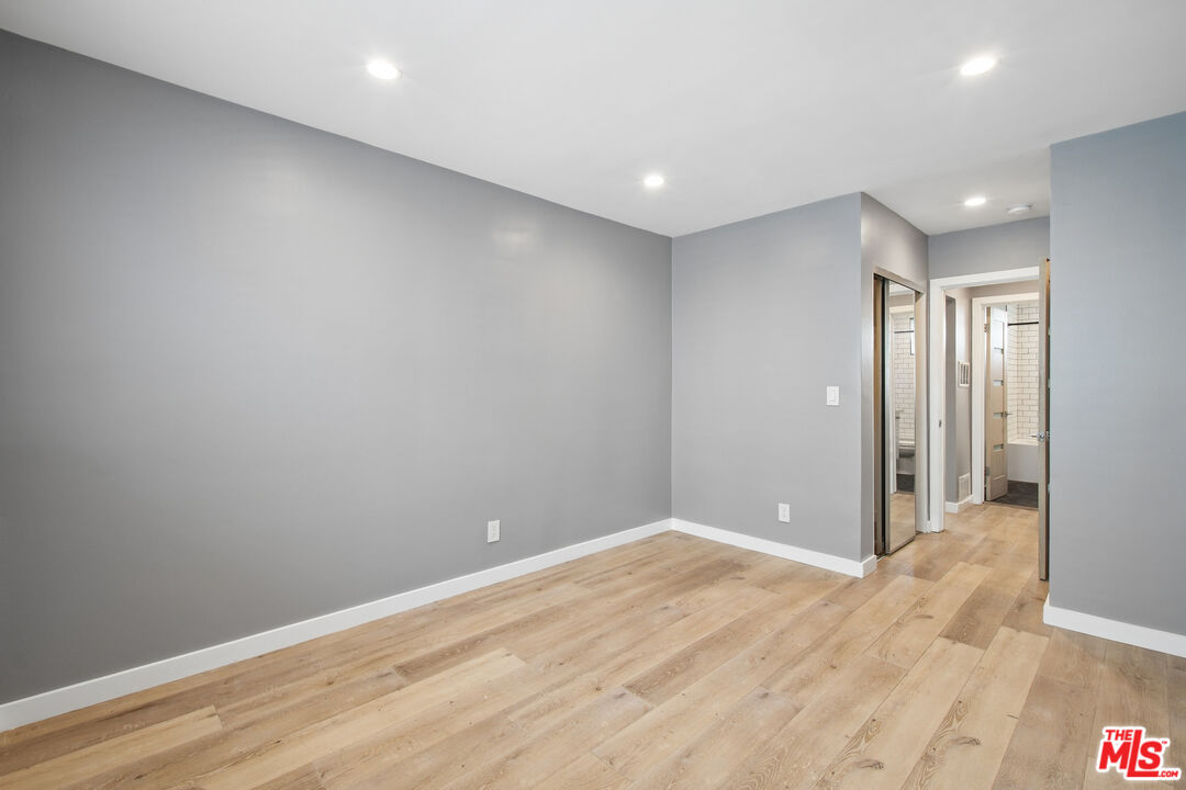 252 S New Hampshire Ave Unit: 15