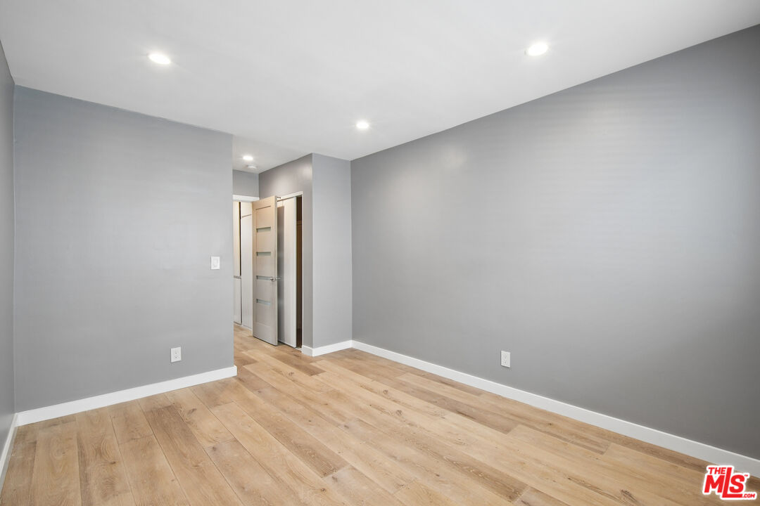 252 S New Hampshire Ave Unit: 15