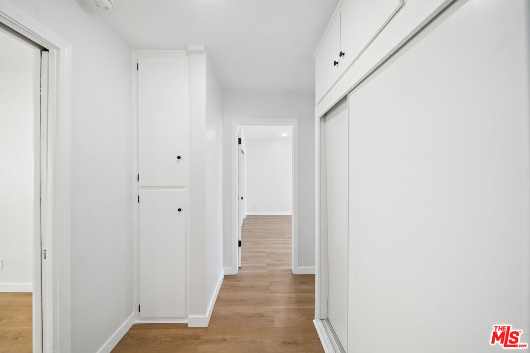 1039 Harper Ave Unit: 9