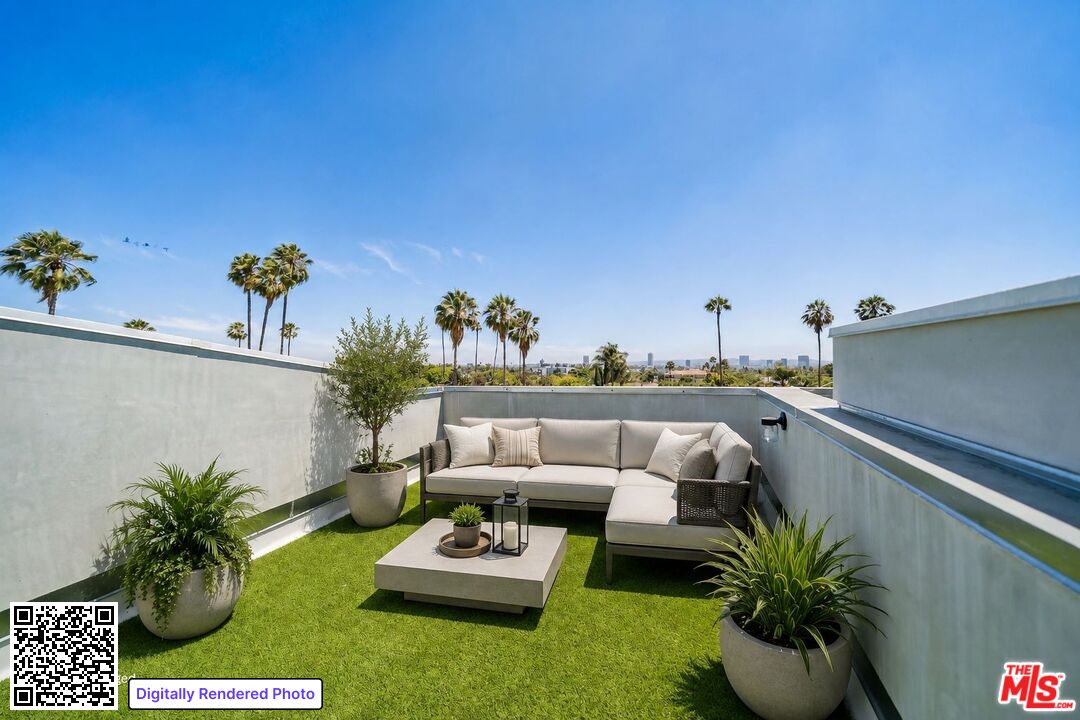 1223 N Hayworth Ave Unit: 9