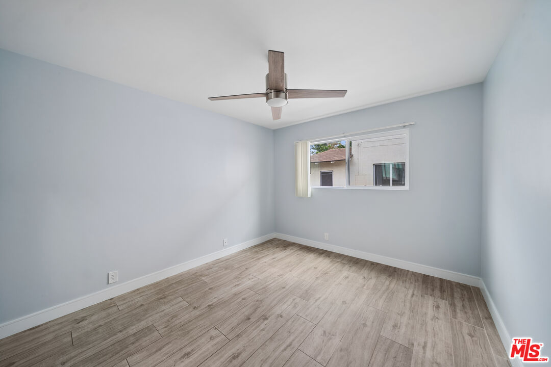 5341 Vantage Ave Unit: 3