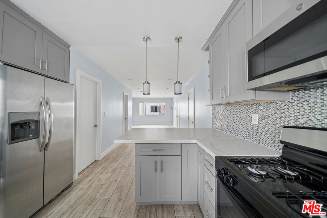 5341 Vantage Ave Unit: 3