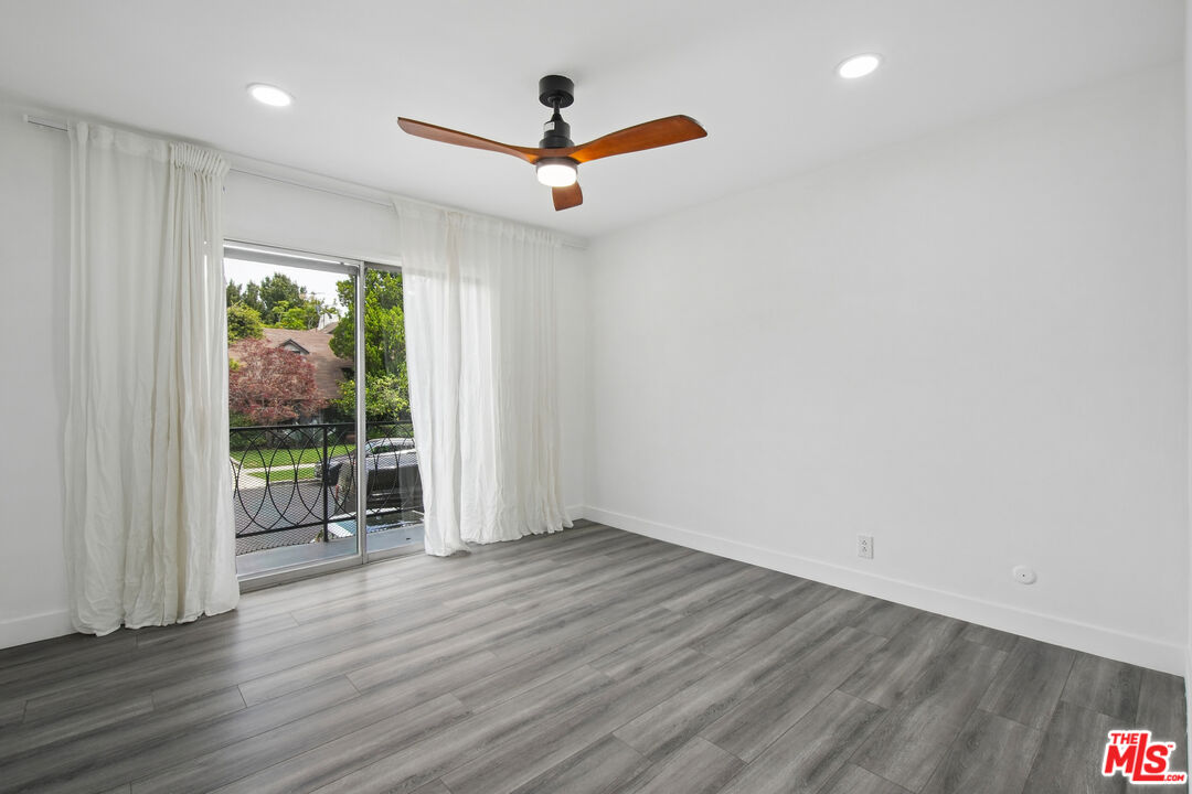 807 N Alfred St Unit: 1