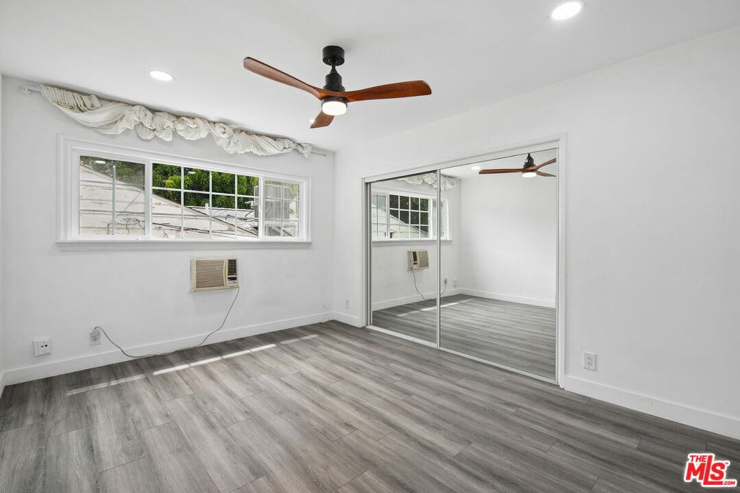 807 N Alfred St Unit: 1