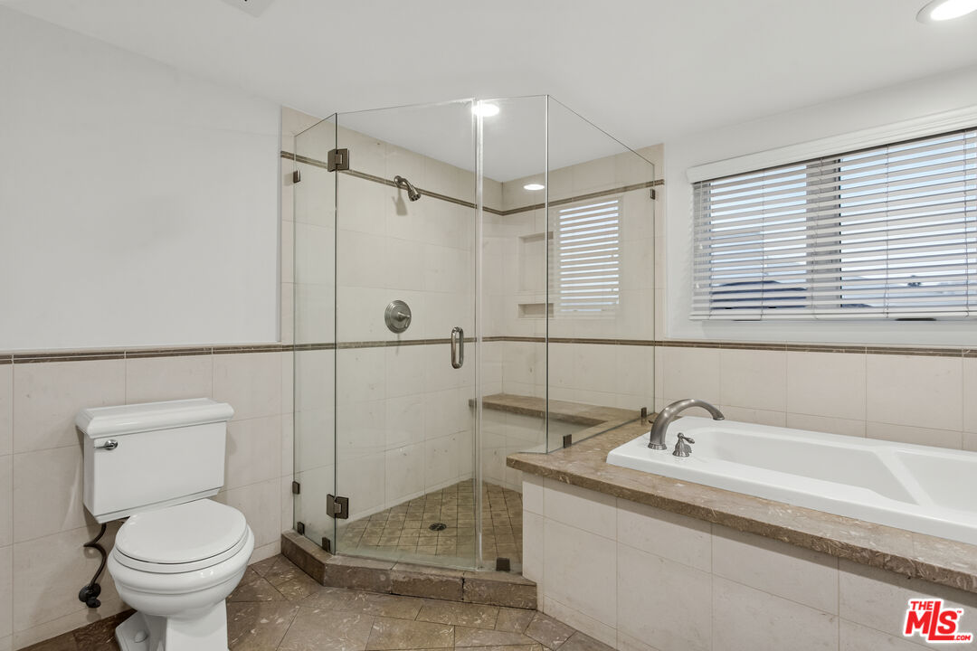 1529 S Beverly Dr Unit: 5