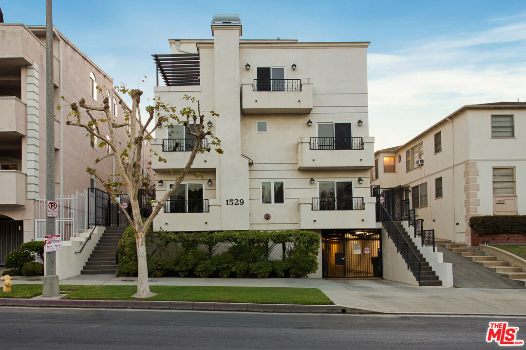 1529 S Beverly Dr Unit: 5