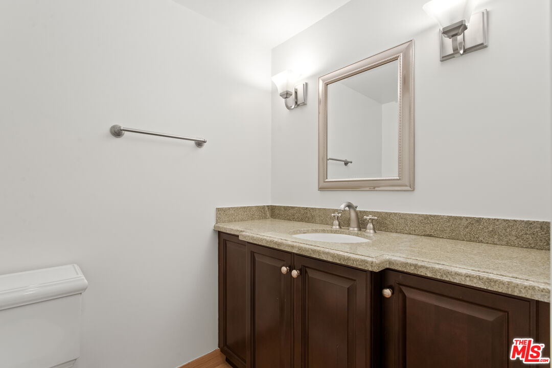 1529 S Beverly Dr Unit: 5