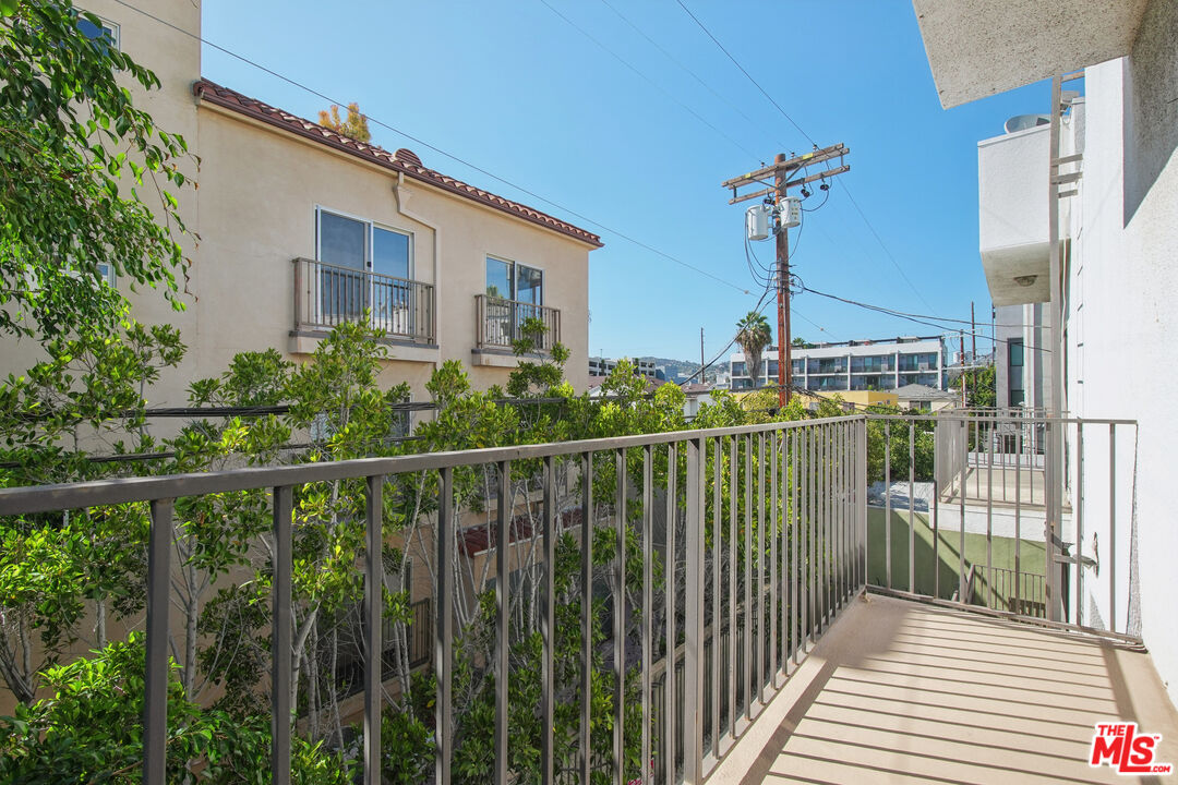 937 Wilcox Ave Unit: 7