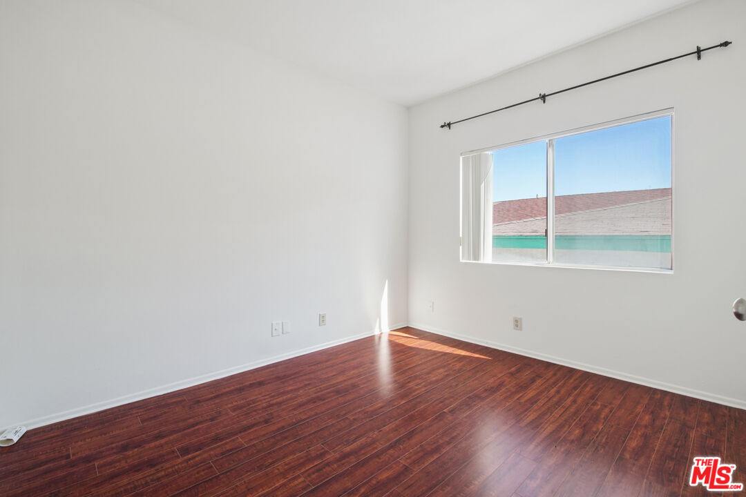 937 Wilcox Ave Unit: 7