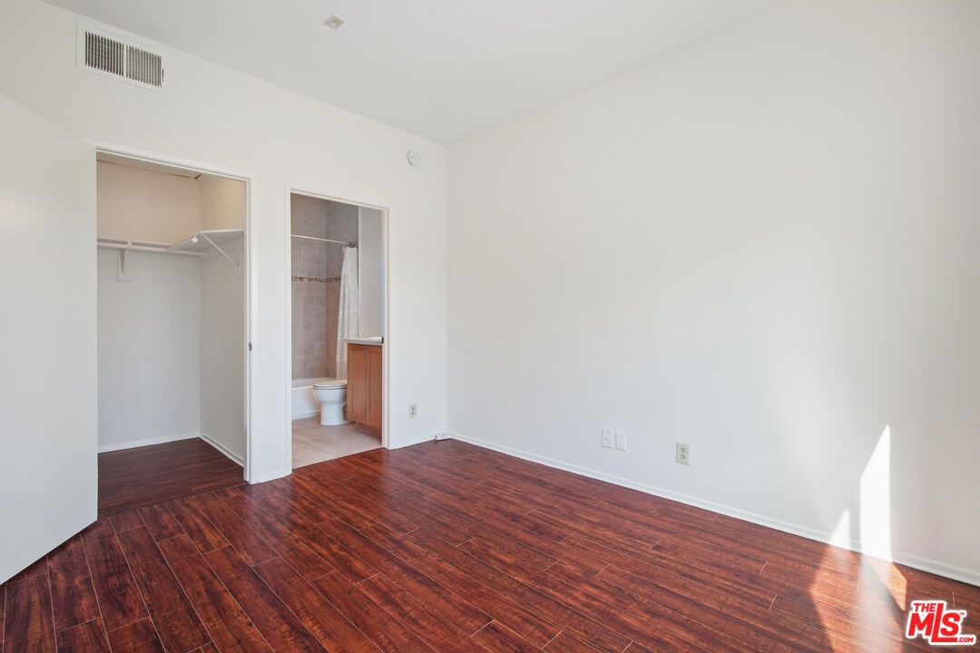 937 Wilcox Ave Unit: 7
