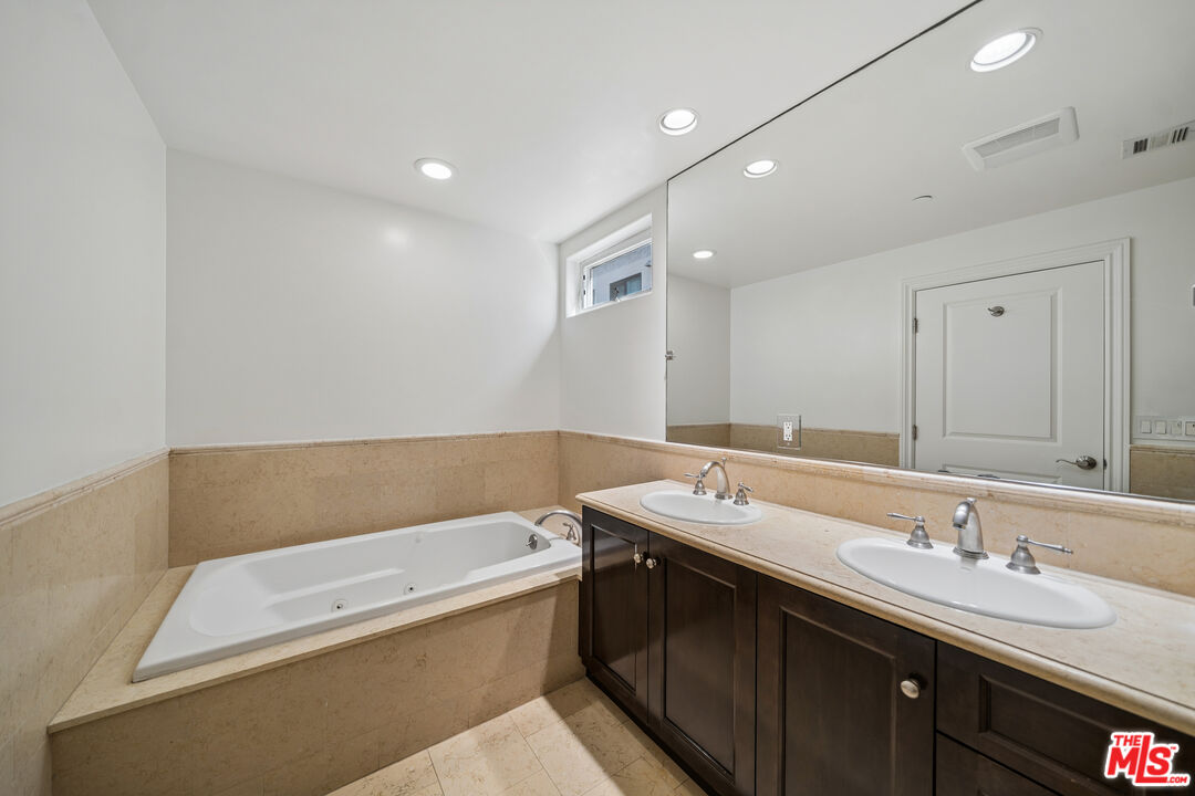 1050 S Holt Ave Unit: 403