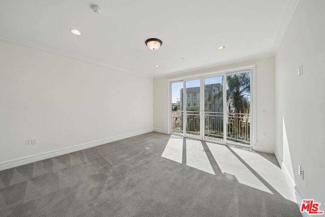 1050 S Holt Ave Unit: 403