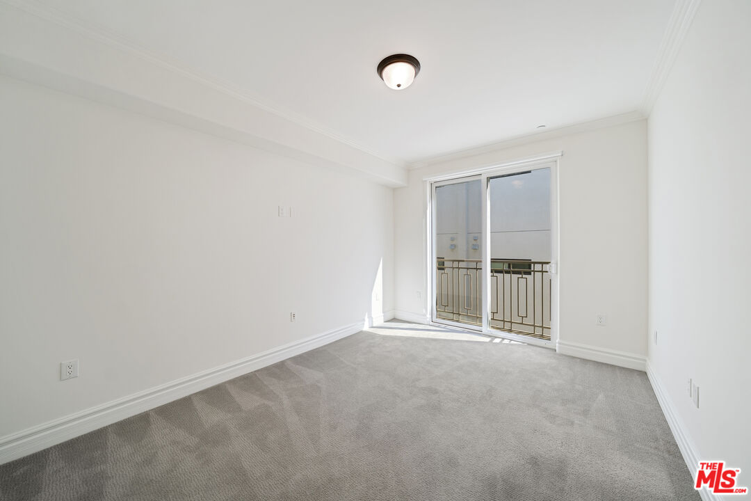 1050 S Holt Ave Unit: 403