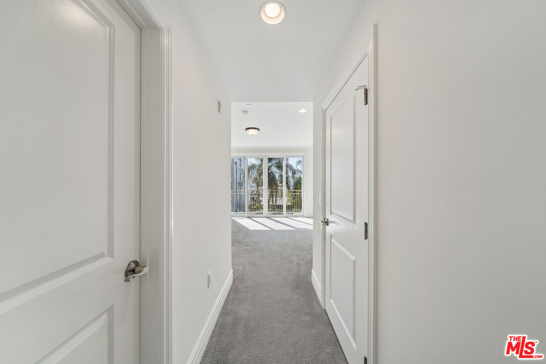 1050 S Holt Ave Unit: 403