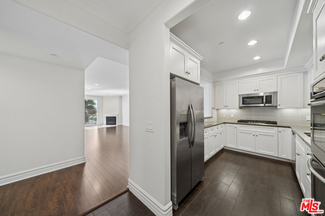 1050 S Holt Ave Unit: 403