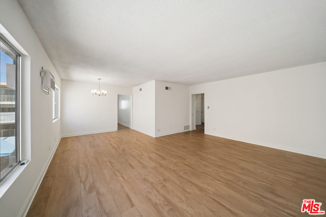 1050 S Wooster St Unit: 5