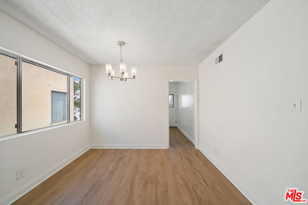 1050 S Wooster St Unit: 5