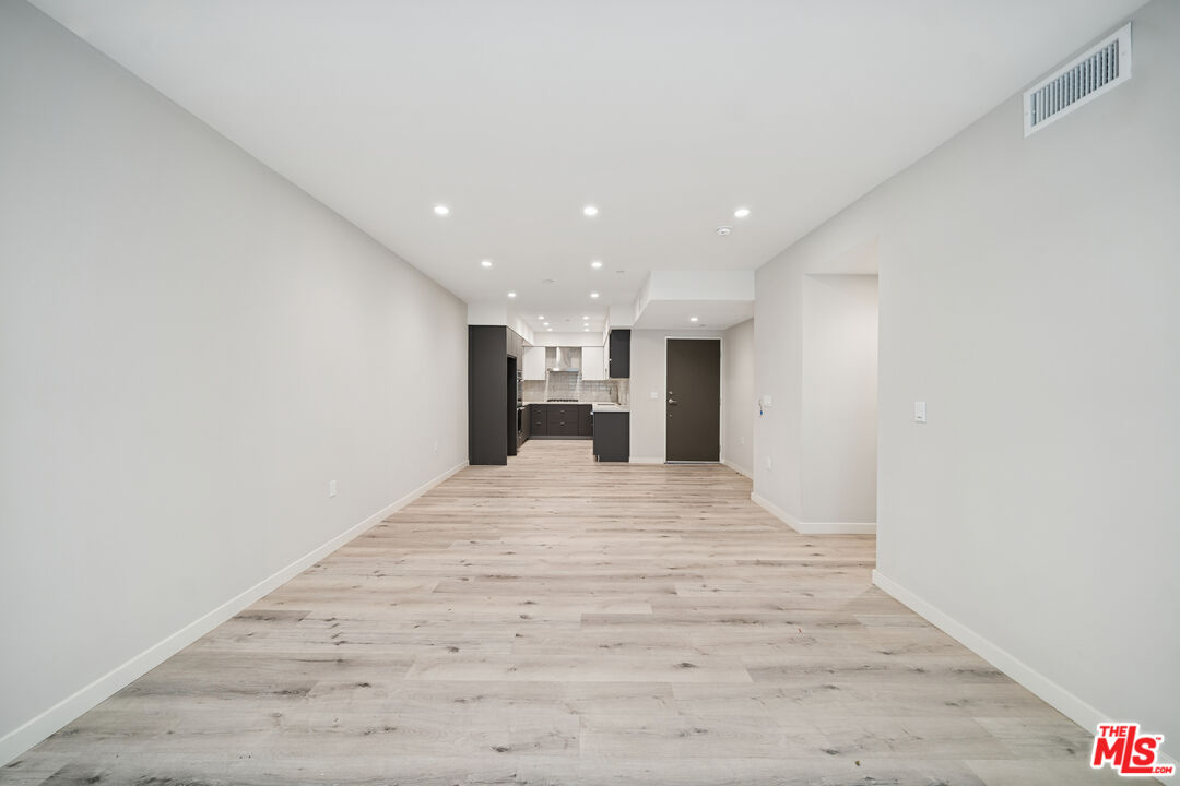 1051 S Corning St Unit: 403