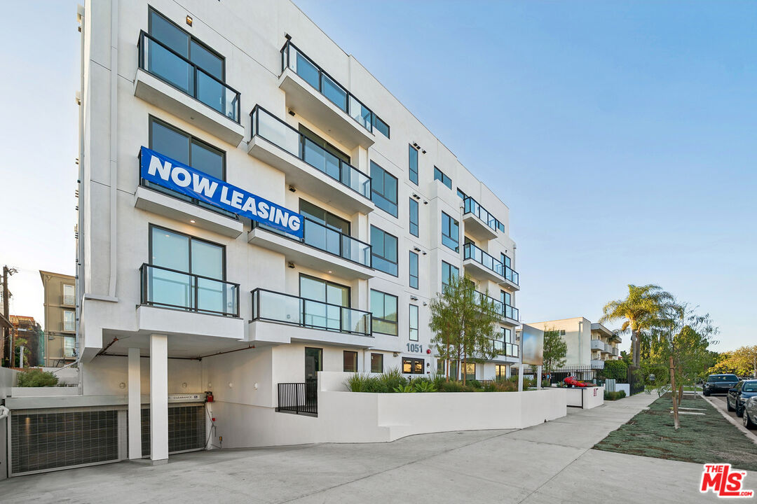 1051 S Corning St Unit: 403
