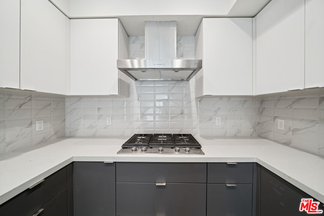 1051 S Corning St Unit: 502