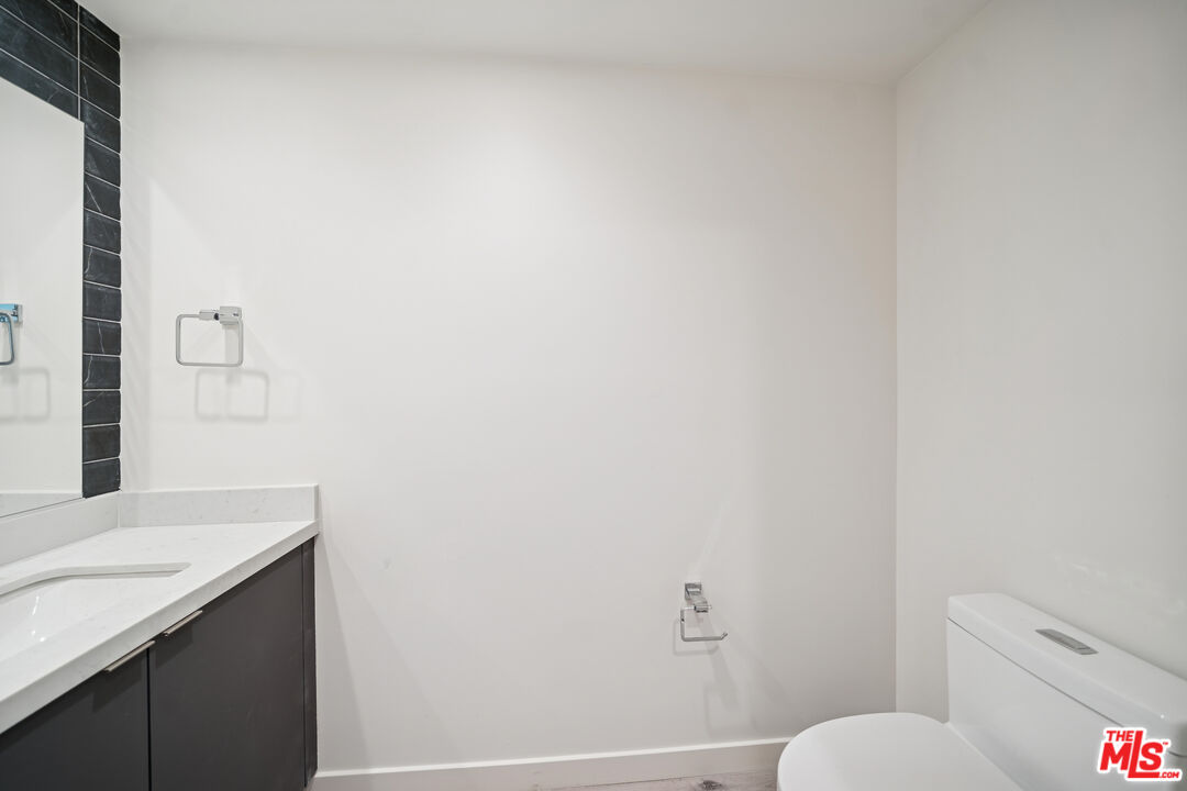 1051 S Corning St Unit: 502