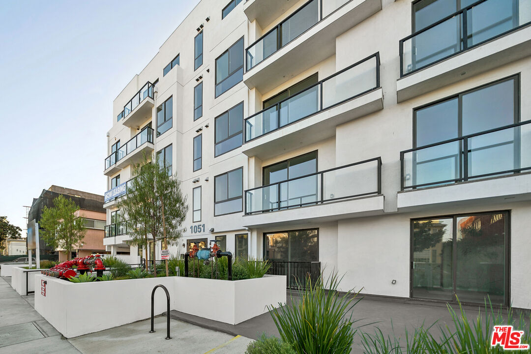 1051 S Corning St Unit: 502
