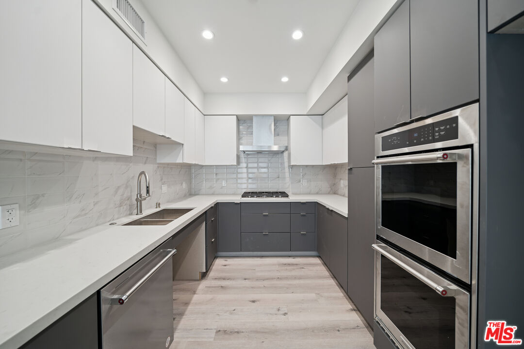 1051 S Corning St Unit: 502