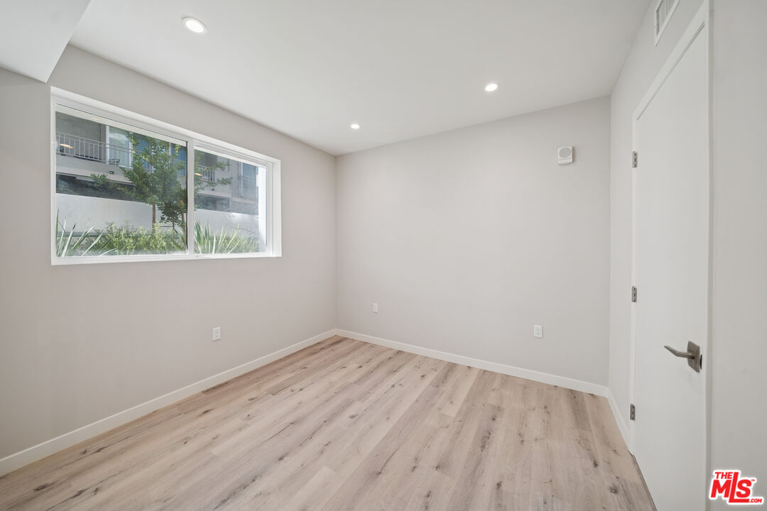 1051 S Corning St Unit: 502
