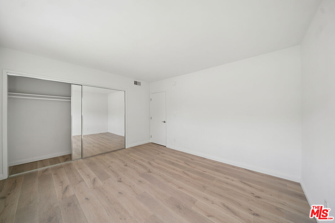 133 N Swall Dr Unit: 301