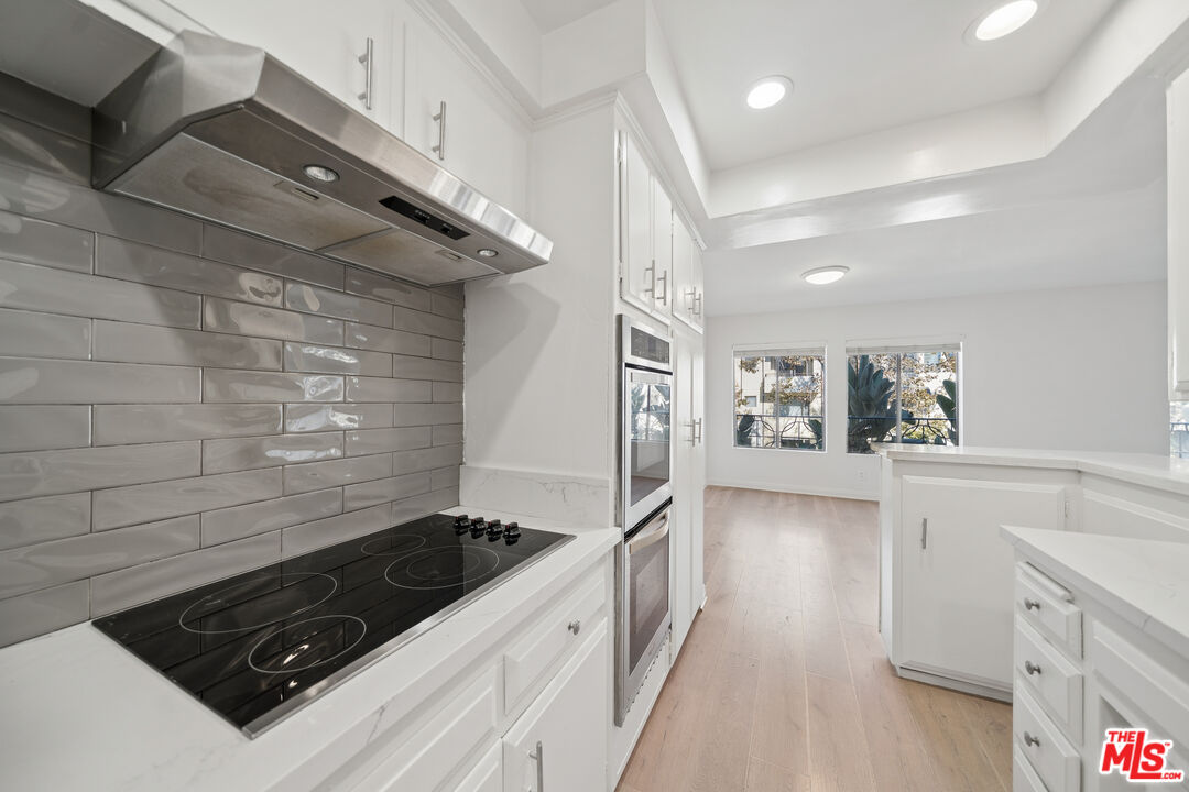 133 N Swall Dr Unit: 301