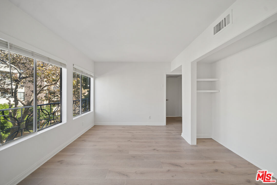 133 N Swall Dr Unit: 301