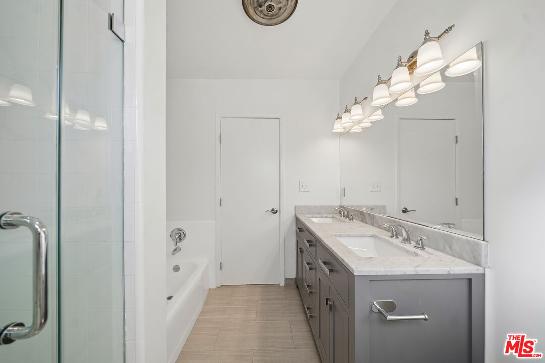 133 N Swall Dr Unit: 301