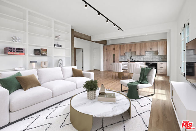 109 N Sycamore Avenue # 401