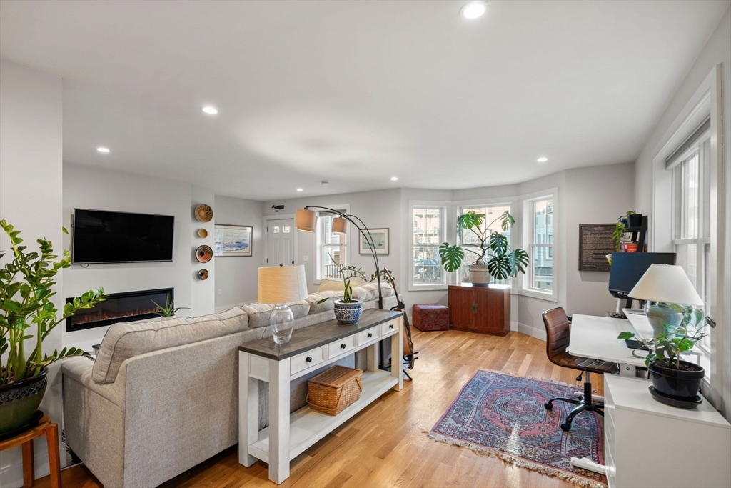 55 Woodlawn Street # 1