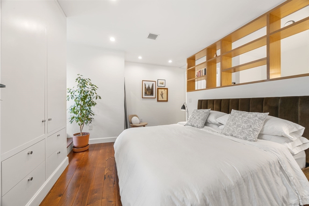 226 Commonwealth Avenue # 2