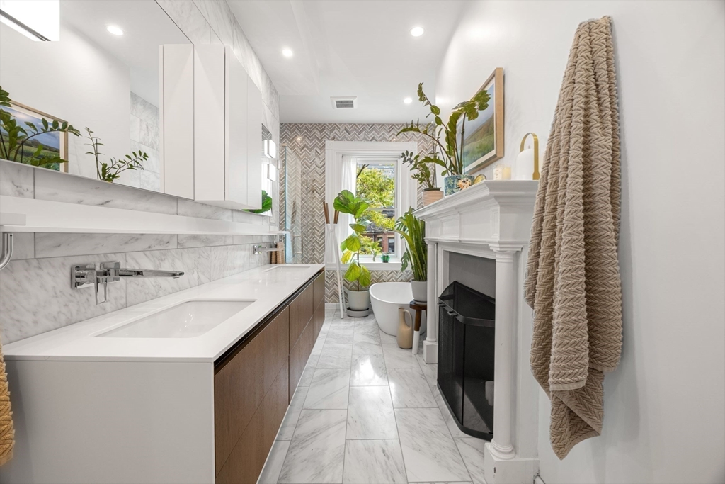226 Commonwealth Avenue # 2