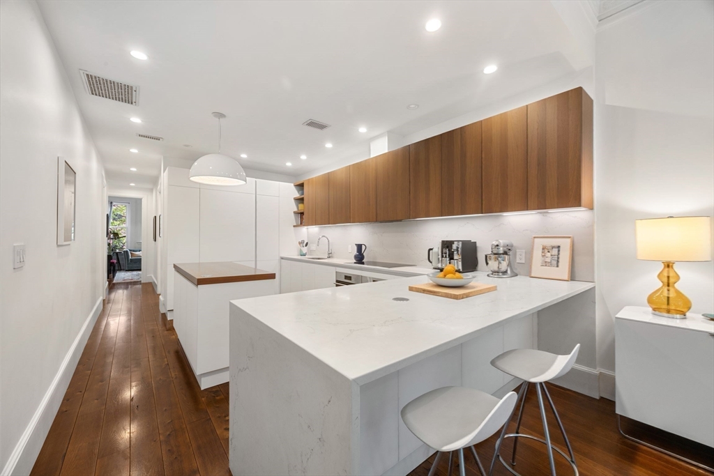 226 Commonwealth Avenue # 2